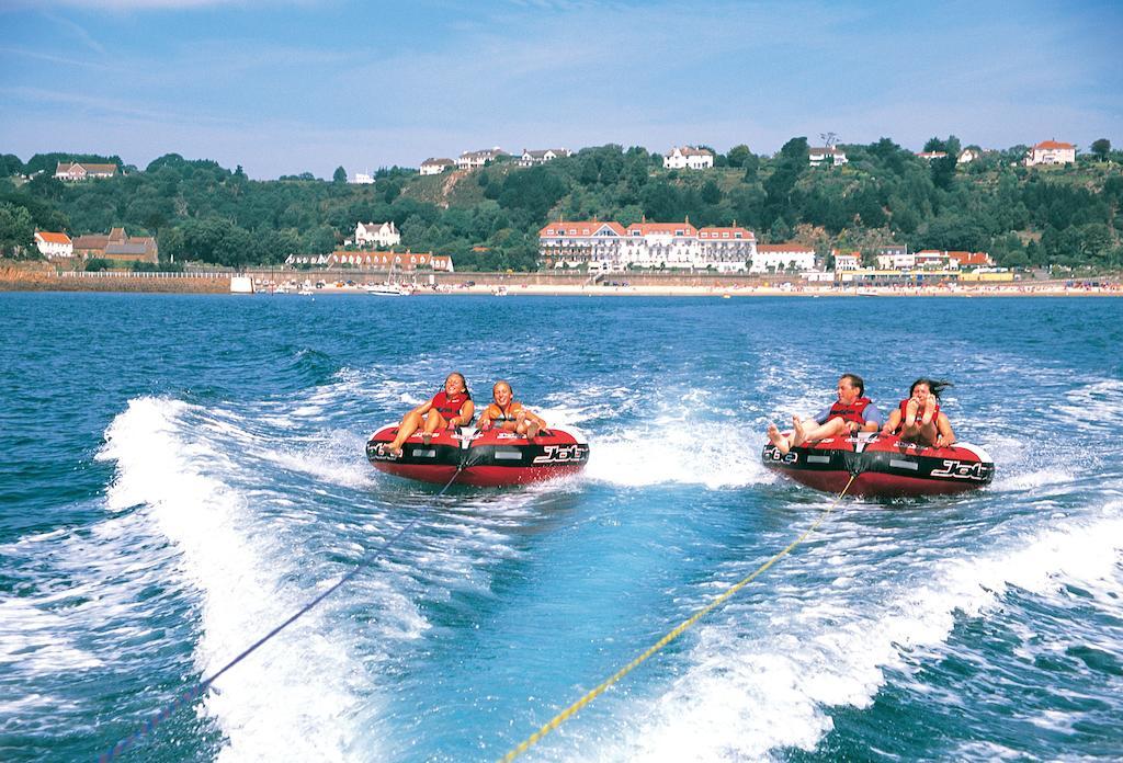 Grouville Beachcombers Hotel מראה חיצוני תמונה