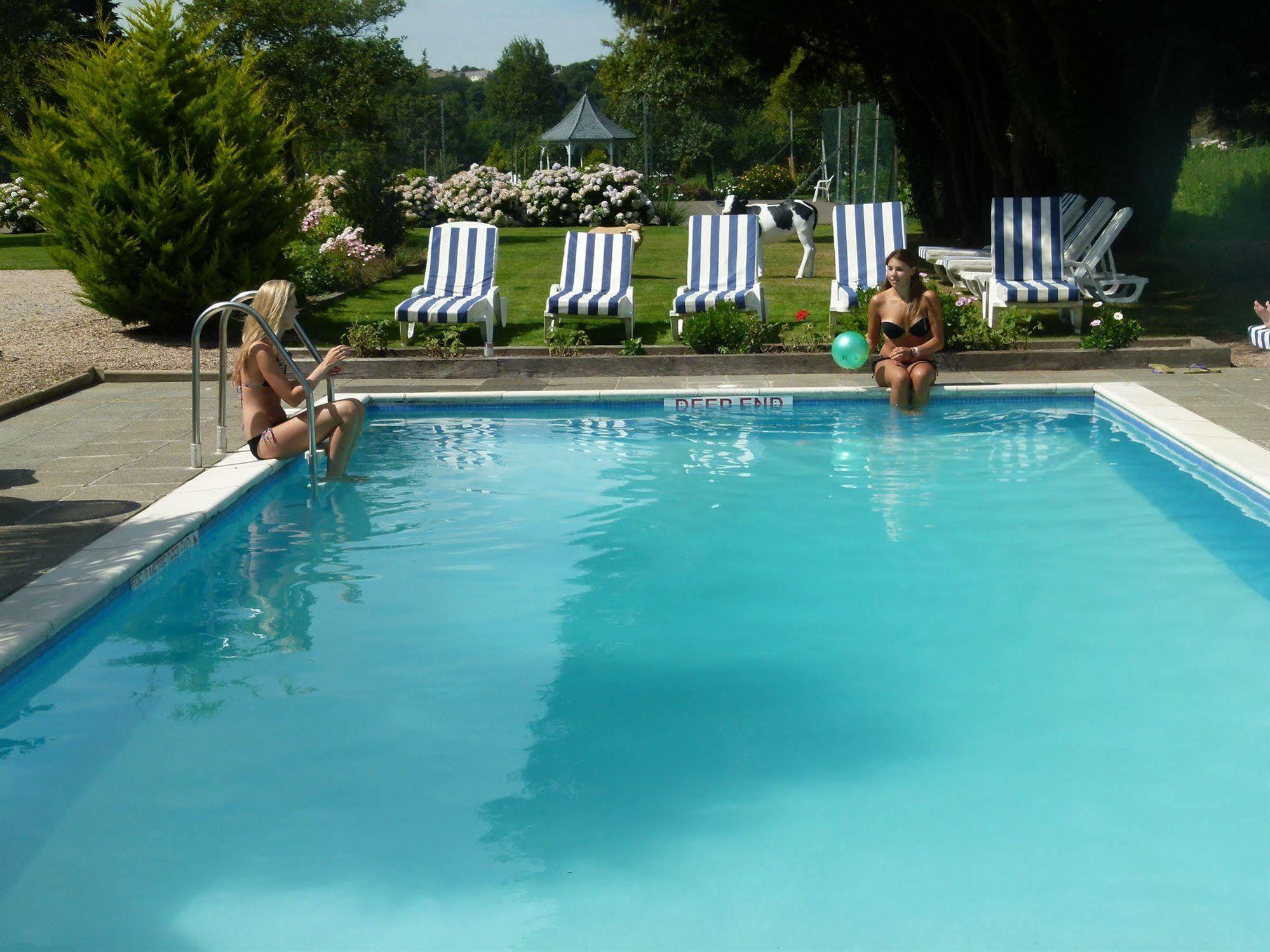 Grouville Beachcombers Hotel מראה חיצוני תמונה